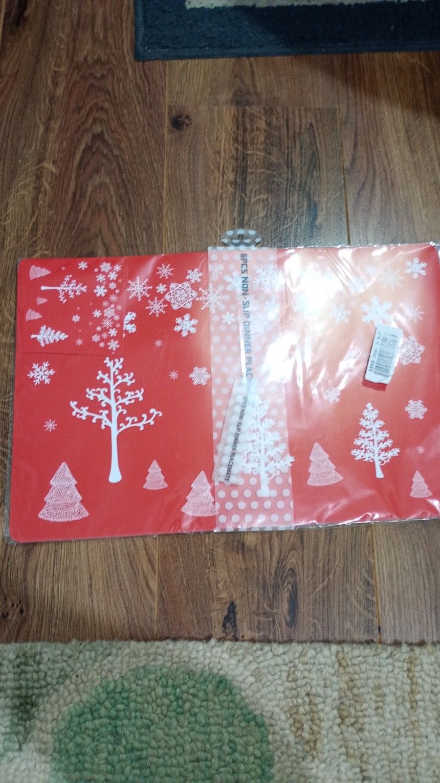 12pcs Christmas Dining Table Mats Set PVC Printing Placemats and Coasters UK - Image 4