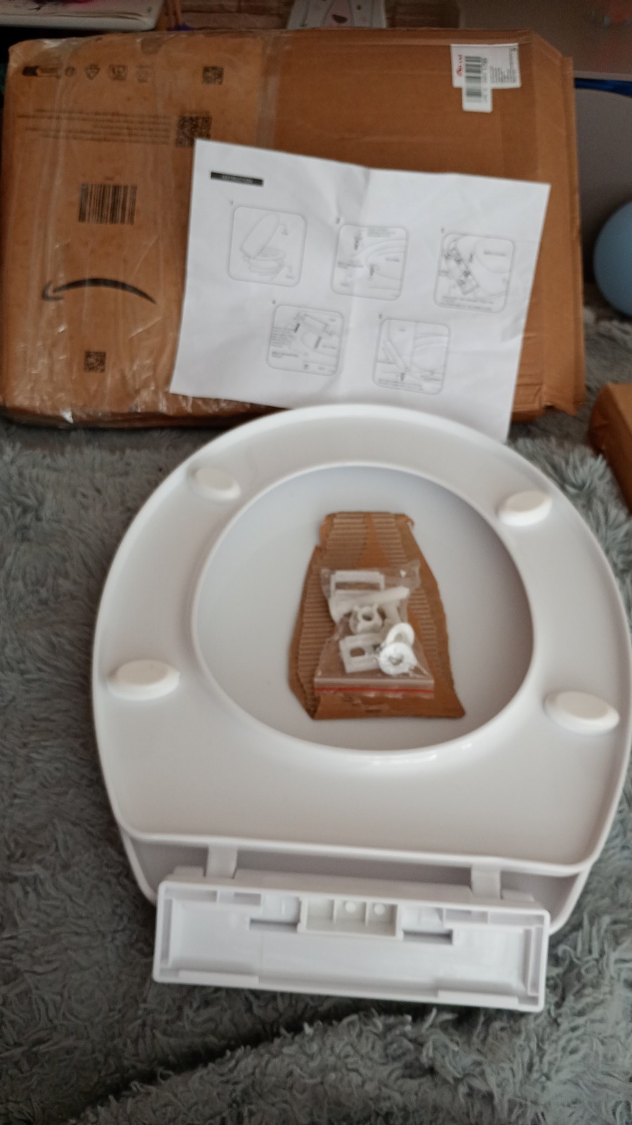 Ram White Soft Close Toilet Seat with Quick Release for Easy Clean Loo Toilet - Image 3