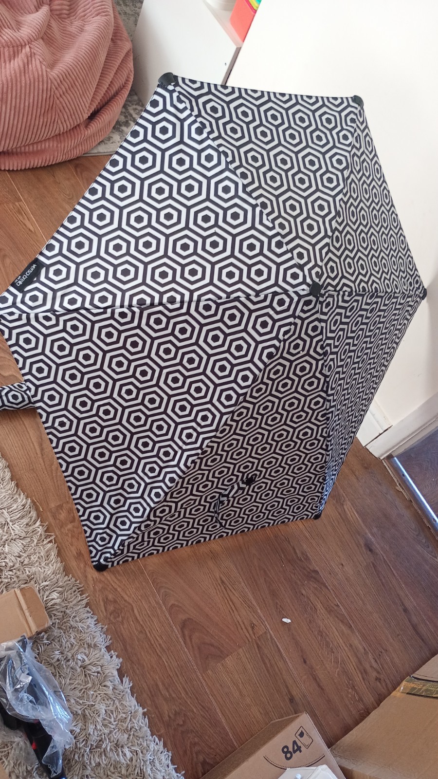 Sport-Brella Versa-Brella Umbrella - 38 x 39 ", Black-White, Adjustable Clamp