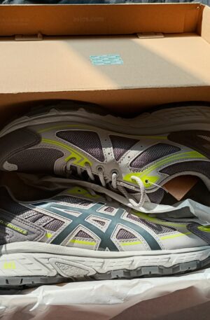 ASICS Men's Gel-Venture 6 Carbon/Obsidian Grey Sneakers Size 5