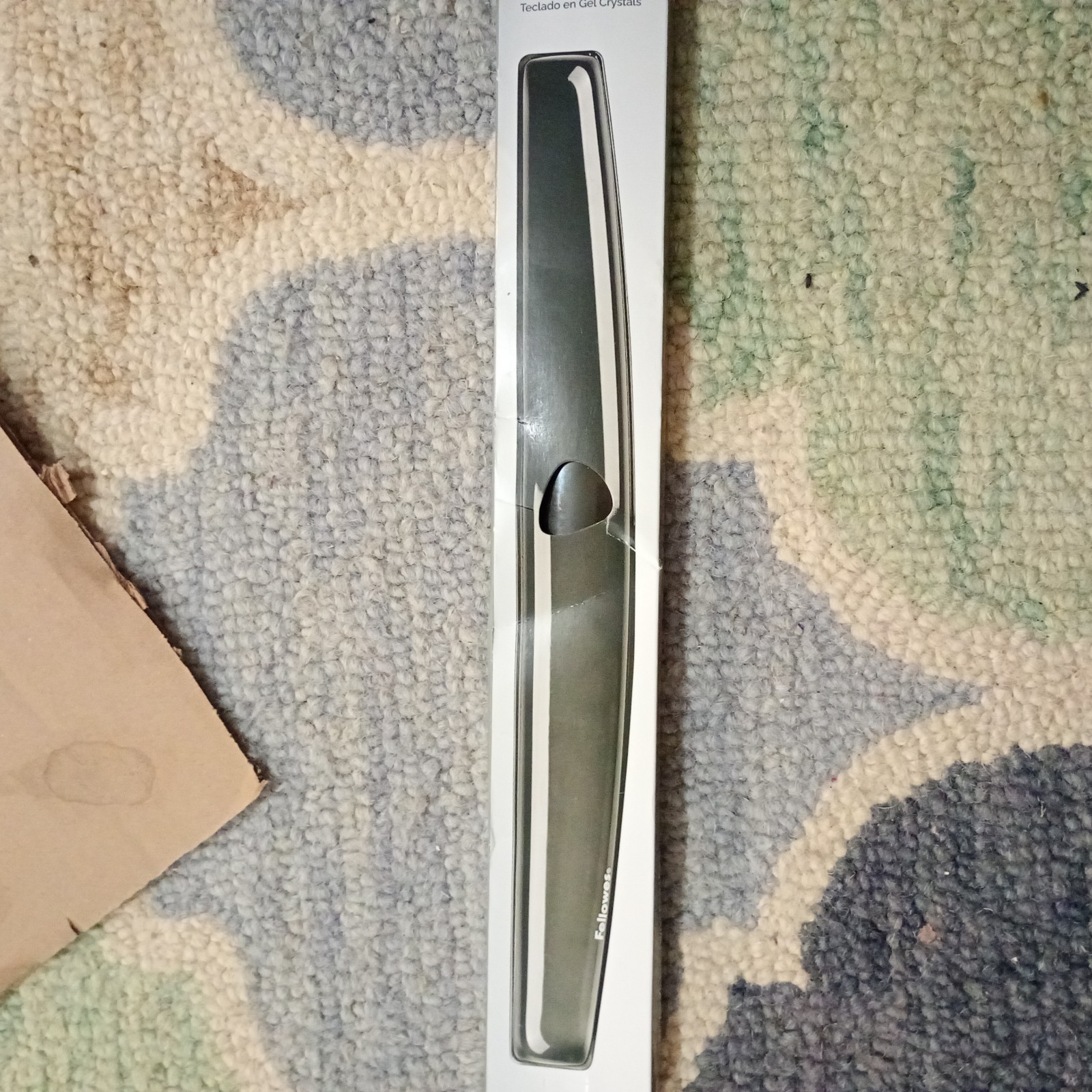 Fellowes Keyboard Wrist Rest - Crystals Gel Wrist Rest