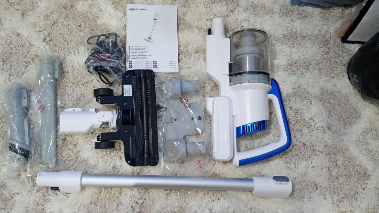 Amazon Basics 2 in 1 Cordless Vacuum Cleaner with BLDC Motor 350W 0.7L - Image 4