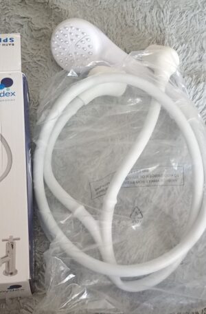 Croydex Shampoo Spray Push On Tap Basin Bath Bathroom AA104022