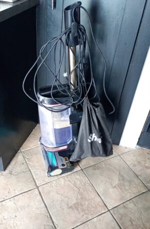 Shark AZ3900UKT PowerDetect Powered LiftAway Upright Vacuum Cleaner,For Parts